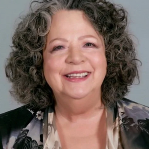 Dr. Janina Fisher