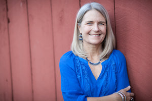 Betsy Perluss (Dr.)
